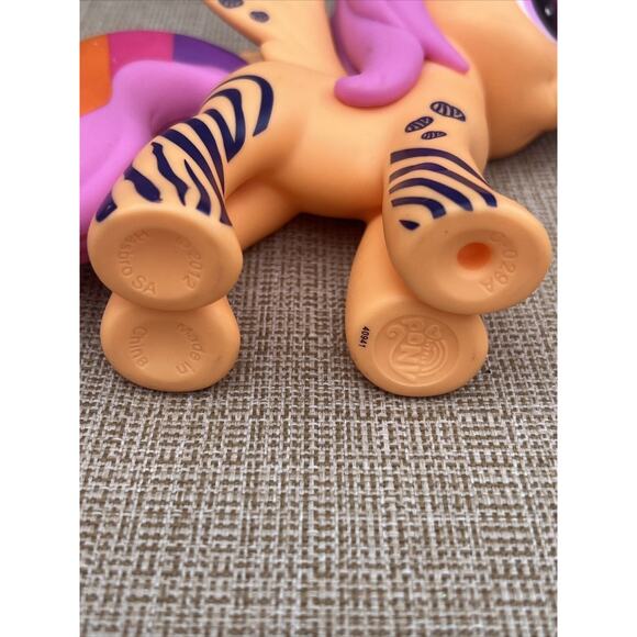 Hasbro 2012 My Little Pony G4 Design A Pony Wild Rainbow Scootaloo Rare HTF MLP - Picture 9 of 9